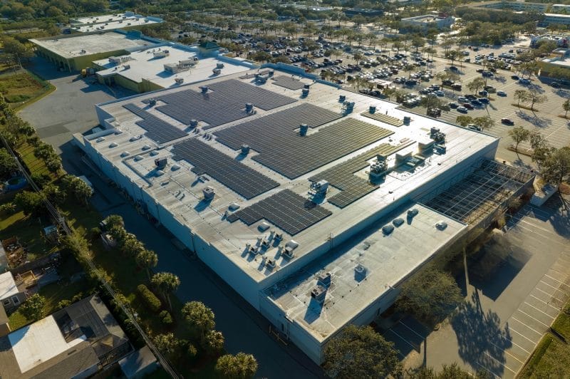 Estación de energía solar con batería industrial commercial pv1.jpg